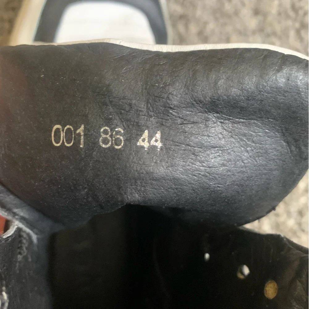 Gucci White &‎ Black Hightop Sneakers 10.5